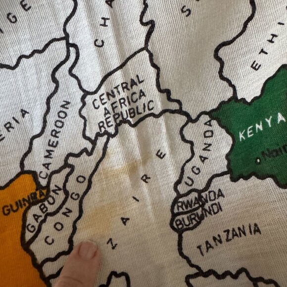 Kenya Africa Karibu Mgeni Africa Fabric Map 42 x 32 " - Picture 6 of 6